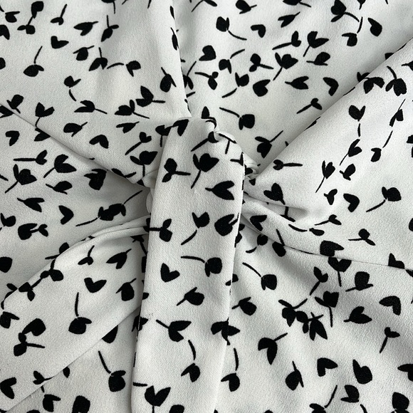 Talbots Size M sleeveless top - Picture 3 of 5